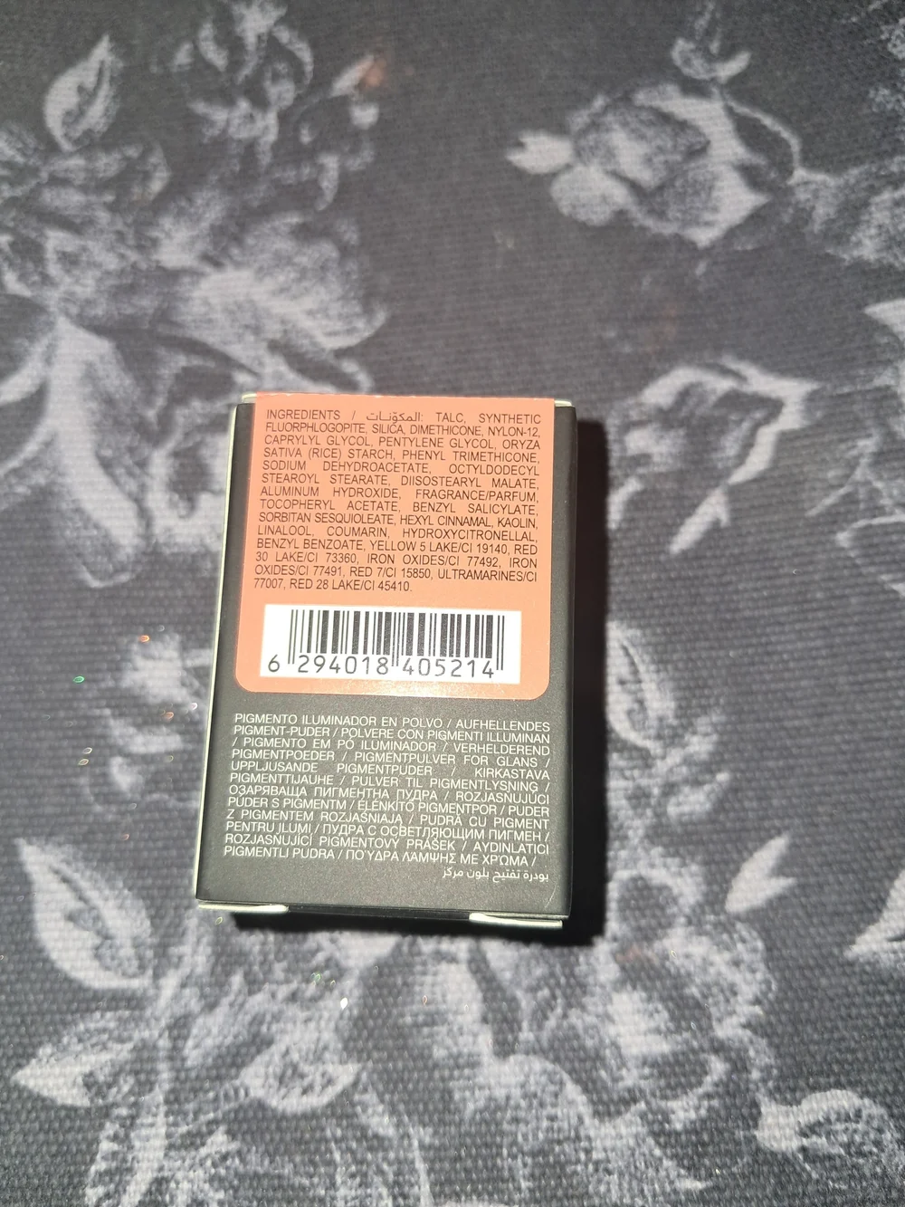 HUDA BEAUTY Easy Bake Shade Shifter - Vibrant Peach